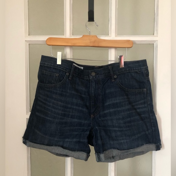 Gap Denim “Boyfriend” Shorts Size 30R - Picture 1 of 5